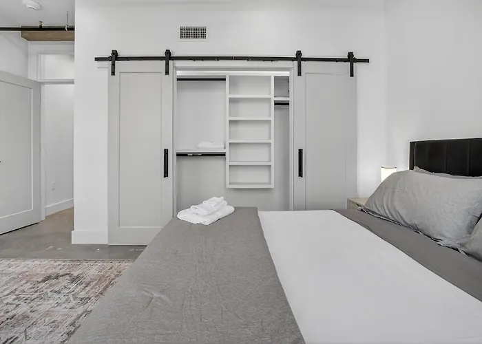 Urban Stylish 1br Fast Wifi & Full Kitchen Apartment *