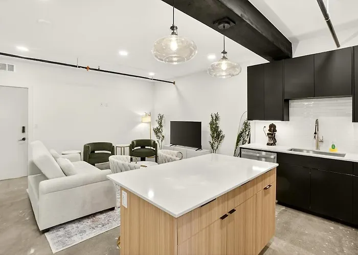 Urban Stylish 1br Fast Wifi & Full Kitchen Apartment Tulsa
